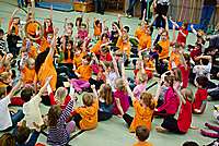 Kinder in Bewegung 2010 - Alle tanzen mit I